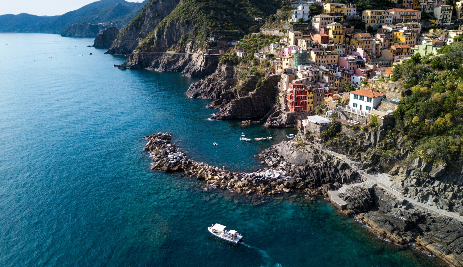 sea breeze boat tour cinque terre